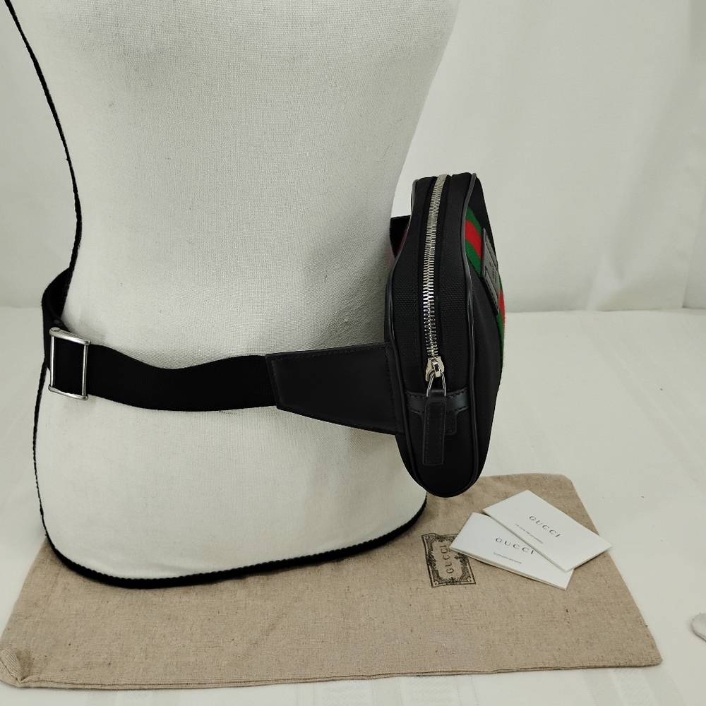 GUCCI Black Canvas Crossbody Belt Bag Unisex Green and Red Stripe